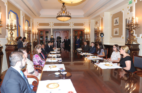 Azərbaycanın birinci xanımı Kolumbiya Senatının ikinci konstitusional komitəsinin sədri ilə görüşüb (FOTO)