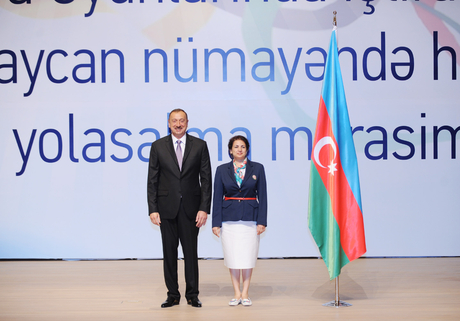 Azərbaycan Prezidenti və xanımı Olimpiya Oyunlarında iştirak edəcək nümayəndə heyətinin yola salınması mərasimində iştirak ediblər (FOTO)
