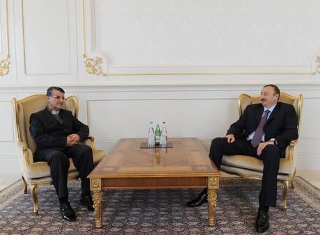 İlham Əliyev İranın ölkəmizdəki səfirini diplomatik fəaliyyətinin başa çatması ilə əlaqədar qəbul edib