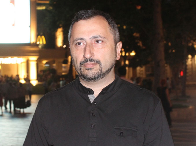 "YARAT!" təşkilatı Teymur Daiminin "Transkommunikasiya: Mənaların müdaxiləsi" layihəsini təqdim edib (FOTO)