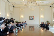 İlham Əliyev Rusiya Dövlət Dumasının sədri Sergey Narışkinin başçılıq etdiyi nümayəndə heyətini qəbul edib (FOTO)