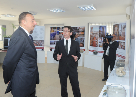 İlham Əliyev Bakıda yeni sement zavodunun açılışında iştirak edib (FOTO)
