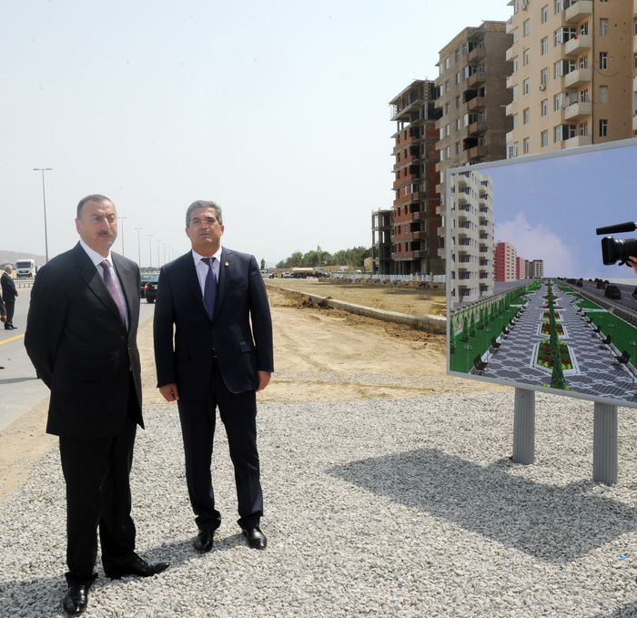 Prezident İlham Əliyev Sahil qəsəbəsində salınacaq yeni parkın ərazisinə baxıb  (FOTO)