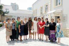 Azərbaycanın birinci xanımı Mehriban Əliyeva Yasamal rayonundakı uşaq bağçalarının yenidənqurmadan sonra açılışında iştirak edib (FOTO)