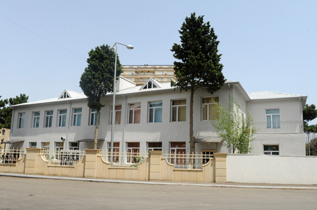 Azərbaycanın birinci xanımı Mehriban Əliyeva Yasamal rayonundakı uşaq bağçalarının yenidənqurmadan sonra açılışında iştirak edib (FOTO)