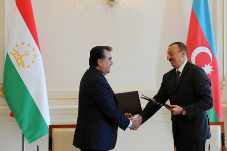 Azərbaycan və Tacikistan arasında bir sıra sənədlər imzalanıb (FOTO)