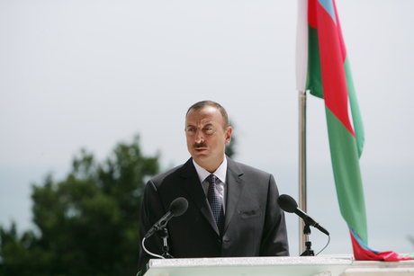 Prezident İlham Əliyev: Azərbaycan BMT TŞ-nin üzvü kimi Tacikistanın irəli sürdüyü bütün təşəbbüsləri dəstəkləyəcək (ƏLAVƏ OLUNUB)