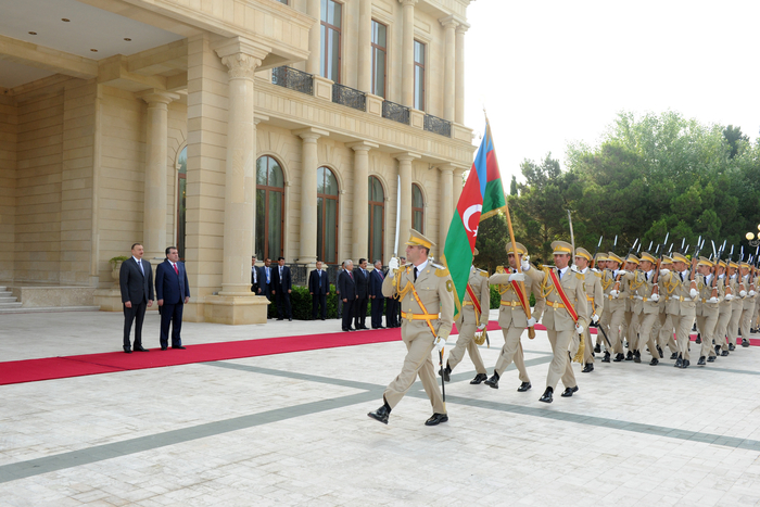 Tacikistan Prezidentinin rəsmi qarşılanma mərasimi keçirilib (FOTO)