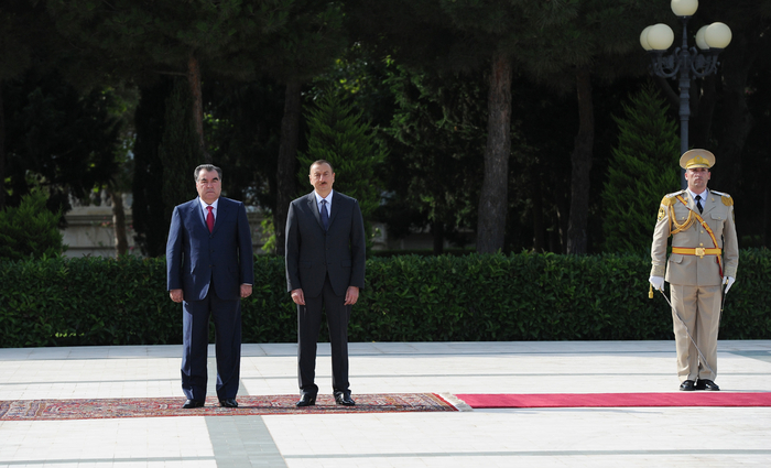 Tacikistan Prezidentinin rəsmi qarşılanma mərasimi keçirilib (FOTO)