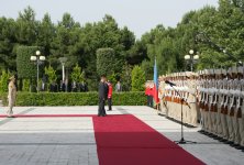 Tacikistan Prezidentinin rəsmi qarşılanma mərasimi keçirilib (FOTO)