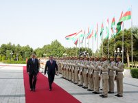 Tacikistan Prezidentinin rəsmi qarşılanma mərasimi keçirilib (FOTO)