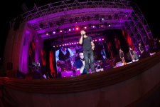 Emin Ağalarov Bakıda geniş konsert proqramı ilə çıxış edib (FOTO)