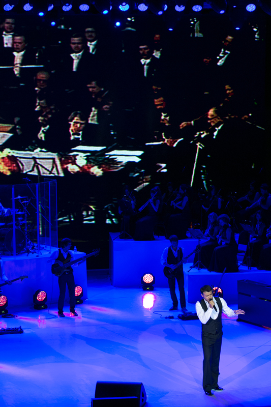 Emin Ağalarov Bakıda geniş konsert proqramı ilə çıxış edib (FOTO)