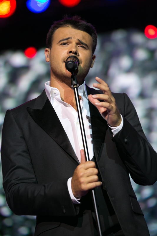 Emin Ağalarov Bakıda geniş konsert proqramı ilə çıxış edib (FOTO)