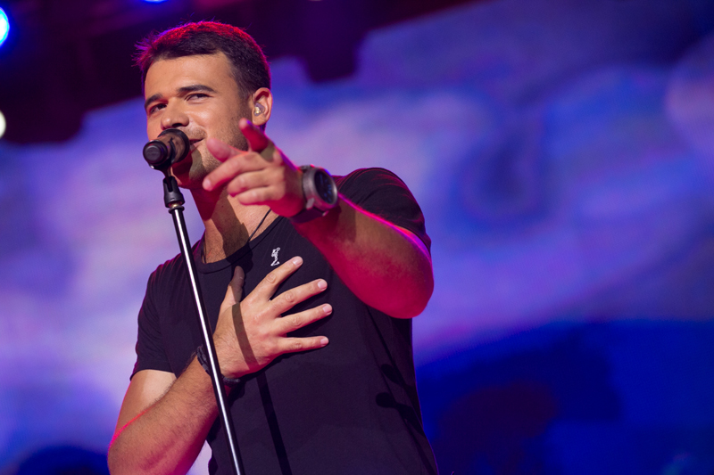 Emin Ağalarov Bakıda geniş konsert proqramı ilə çıxış edib (FOTO)