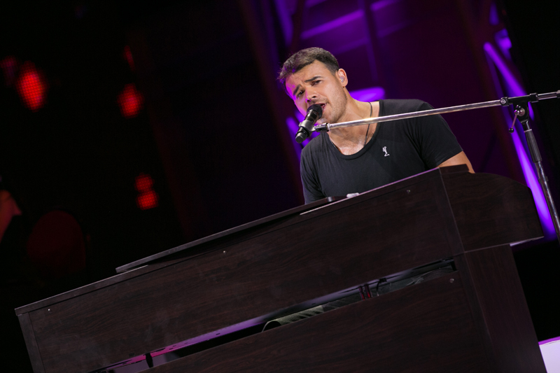 Emin Ağalarov Bakıda geniş konsert proqramı ilə çıxış edib (FOTO)