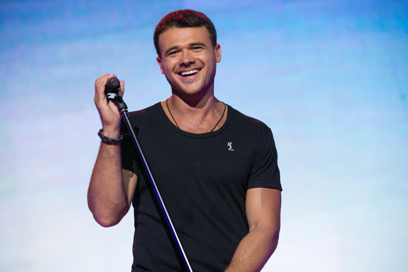 Emin Ağalarov Bakıda geniş konsert proqramı ilə çıxış edib (FOTO)
