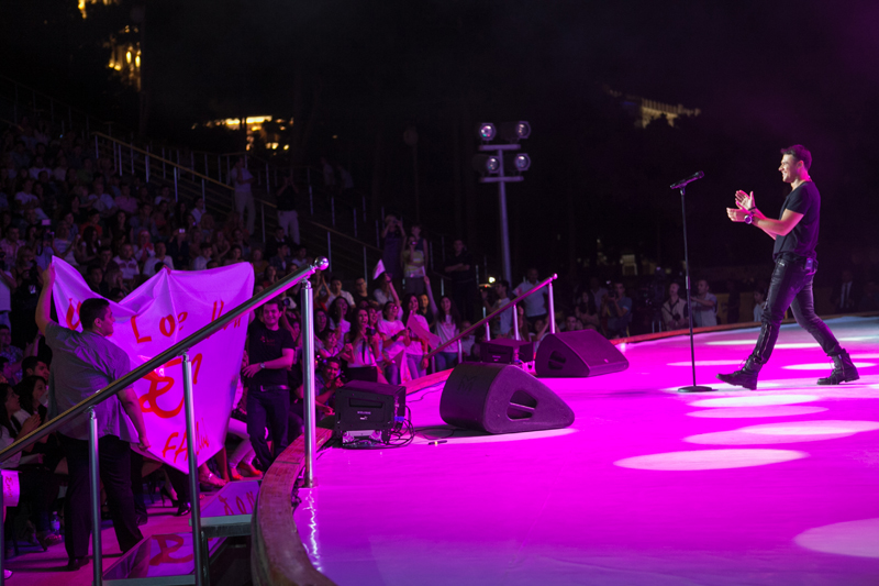 Emin Ağalarov Bakıda geniş konsert proqramı ilə çıxış edib (FOTO)
