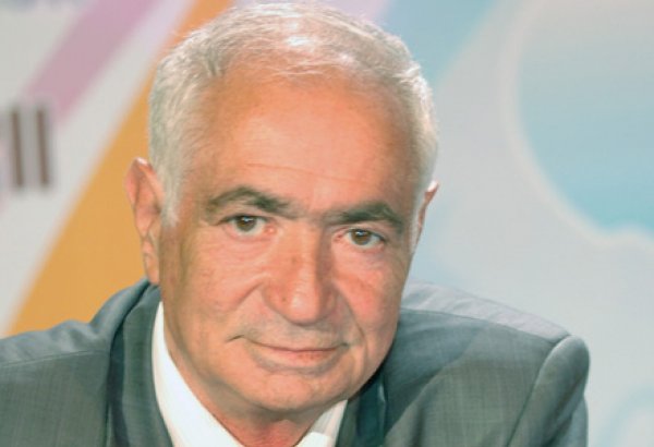 Vahid Əziz: Prezident İlham Əliyevin ədəbiyyata göstərdiyi diqqət Azərbaycanın tarixi və gələcəyinə böyük töhfədir (VİDEO)