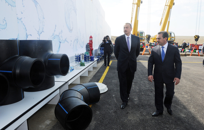 Prezident İlham Əliyev Hacıqabulda Şirvan-Muğan qrup su kəmərinin təməlqoyma mərasimində iştirak edib (FOTO)