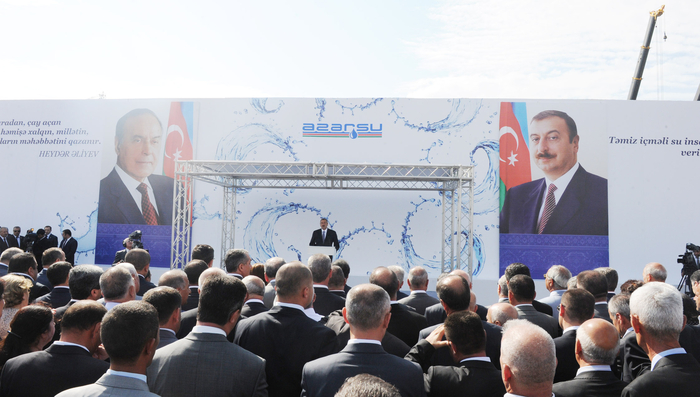 Prezident İlham Əliyev Hacıqabulda Şirvan-Muğan qrup su kəmərinin təməlqoyma mərasimində iştirak edib (FOTO)
