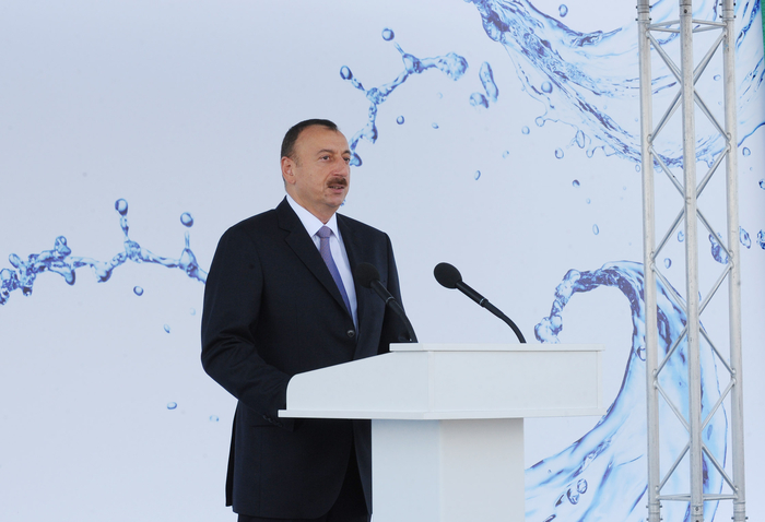 Prezident İlham Əliyev Hacıqabulda Şirvan-Muğan qrup su kəmərinin təməlqoyma mərasimində iştirak edib (FOTO)