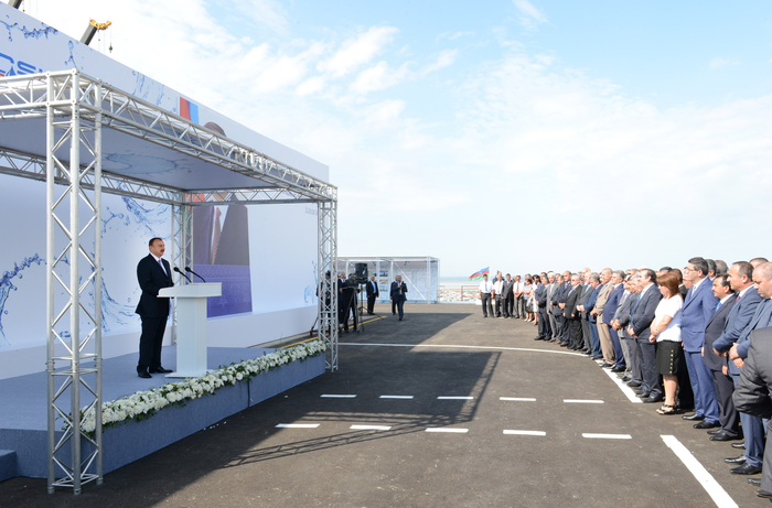 Prezident İlham Əliyev Hacıqabulda Şirvan-Muğan qrup su kəmərinin təməlqoyma mərasimində iştirak edib (FOTO)