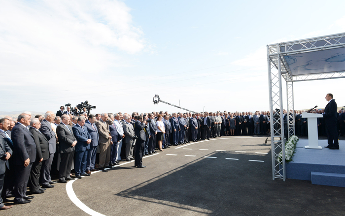 Prezident İlham Əliyev Hacıqabulda Şirvan-Muğan qrup su kəmərinin təməlqoyma mərasimində iştirak edib (FOTO)