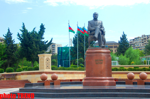 Tarixi yaşadan heykəllər (FOTO)