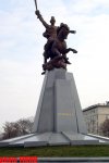 Tarixi yaşadan heykəllər (FOTO)