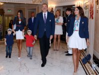 Prezident İlham Əliyev: Ümid edirik ki, idmançılarımız olimpiadada Azərbaycanı layiqincə təmsil edəcəklər və yarışlar zamanı bayrağımızı qaldırılacaqlar (FOTO)
