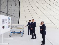 Azərbaycan Prezidenti İlham Əliyev Heydər Əliyev Mərkəzində olub (FOTO)