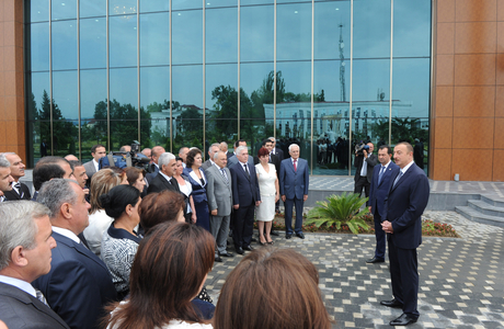 Prezident İlham Əliyev: Azərbaycan dünya miqyasında yüksək gəlirli ölkəyə çevriləcək (FOTO)