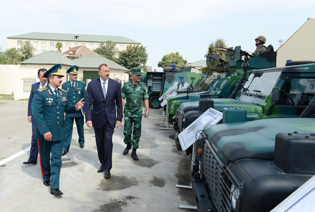 İlham Əliyev Dövlət Sərhəd Xidmətinin Lənkəran sərhəd dəstəsi qarnizonunun yenidənqurmadan sonra açılışında iştirak edib (FOTO)