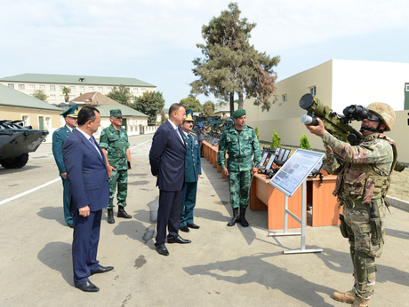 İlham Əliyev Dövlət Sərhəd Xidmətinin Lənkəran sərhəd dəstəsi qarnizonunun yenidənqurmadan sonra açılışında iştirak edib (FOTO)