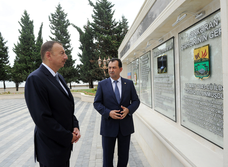 İlham Əliyev Lənkərandakı Bayraq Meydanında yaradılan şəraitlə tanış olub (FOTO)