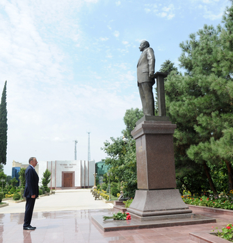 İlham Əliyev Cəlilabad rayonuna gəlib (FOTO)