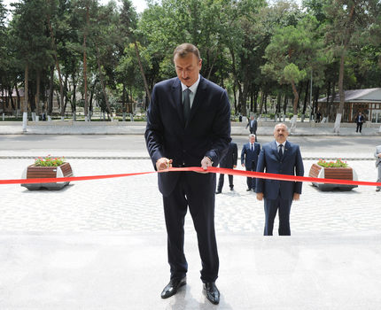Prezident İlham Əliyev Cəlilabadda Heydər Əliyev adına Yaradıcılıq Mərkəzinin açılışında iştirak edib (FOTO)