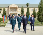 İlham Əliyev Dövlət Sərhəd Xidmətinin Lənkəran sərhəd dəstəsi qarnizonunun yenidənqurmadan sonra açılışında iştirak edib (FOTO)