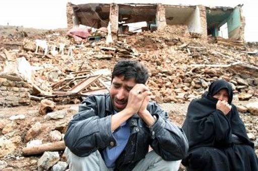 Azərbaycanın humanitar yardımları İranın zəlzələ bölgəsində paylanıb