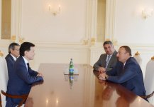 İlham Əliyev Beynəlxalq Şahmat Federasiyasının prezidentini qəbul edib