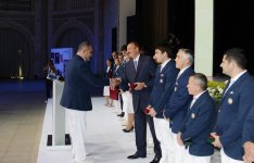 Prezident İlham Əliyev: Azərbaycanda çox güclü və mehriban idman ailəsi var (FOTO)