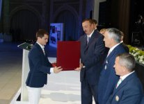 Prezident İlham Əliyev: Azərbaycanda çox güclü və mehriban idman ailəsi var (FOTO)