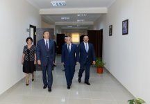 Prezident İlham Əliyev Bakıda yeni inşa olunan orta məktəbin və uşaq bağçasının açılışlarında iştirak edib (FOTO)