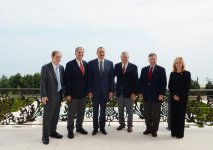 Prezident İlham Əliyev ABŞ konqresmenlərindən ibarət nümayəndə heyətini qəbul edib