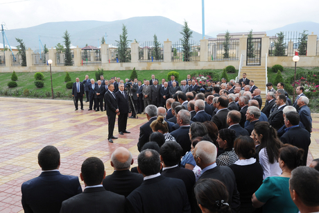 Prezident İlham Əliyev: Dağlıq Qarabağ problermi ancaq Azərbaycanın ərazi bütövlüyü çərçivəsində öz həllini tapa bilər (FOTO)