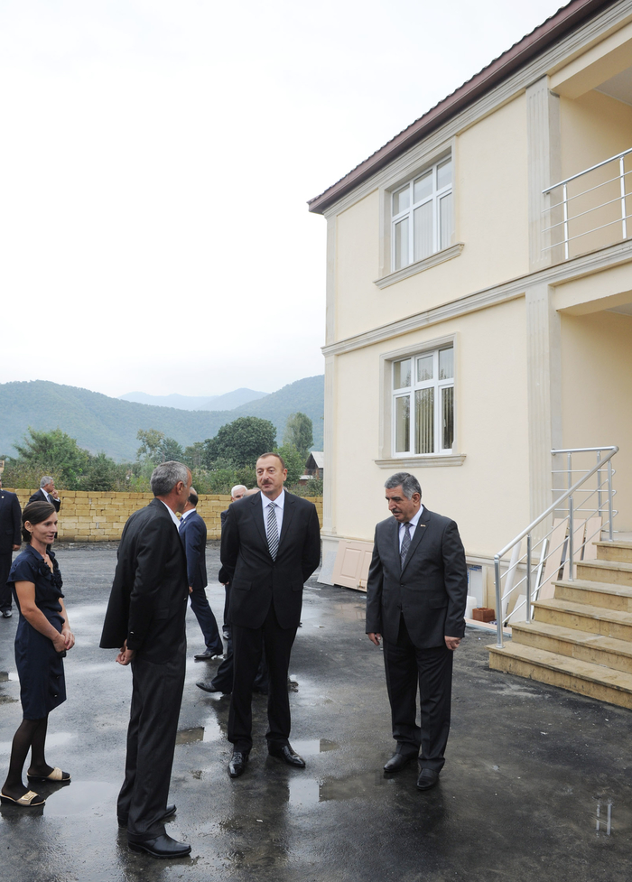 Prezident İlham Əliyev Zaqatalanın Gözbarax kənd sakini üçün yeni tikilmiş fərdi evdə olmuşdur (FOTO)