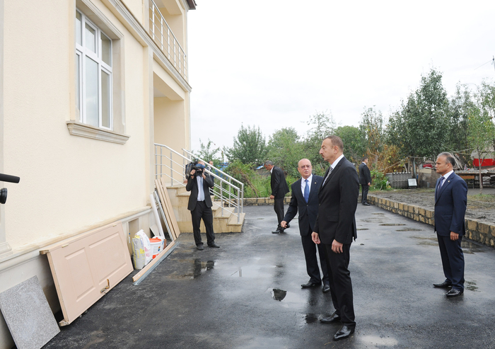 Prezident İlham Əliyev Zaqatalanın Gözbarax kənd sakini üçün yeni tikilmiş fərdi evdə olmuşdur (FOTO)