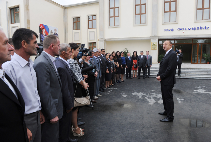 İlham Əliyev Zaqatalada Gözbarax kənd tam orta məktəbinin açılış mərasimində iştirak edib (FOTO)