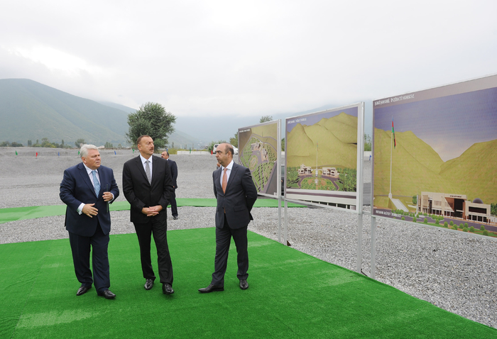 Prezident İlham Əliyev Şəkidə Heydər Əliyev Mərkəzinin təməlqoyma mərasimində iştirak edib (FOTO)